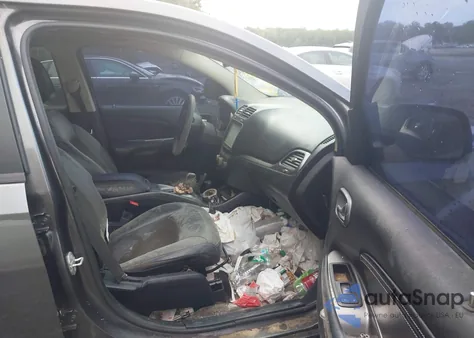 2015 Dodge Journey Crossroad z USA, uszkodzony, nr VIN 3C4PDCGG6FT715481